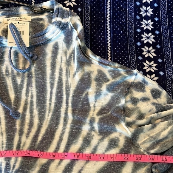 NWT We The Free Blue And Cream Tie-Dyed Tunic Size Small - Picture 7 of 8